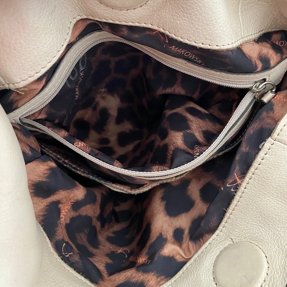 B. Makowsky Leather Purse + Dust Bag - Picture 12 of 16